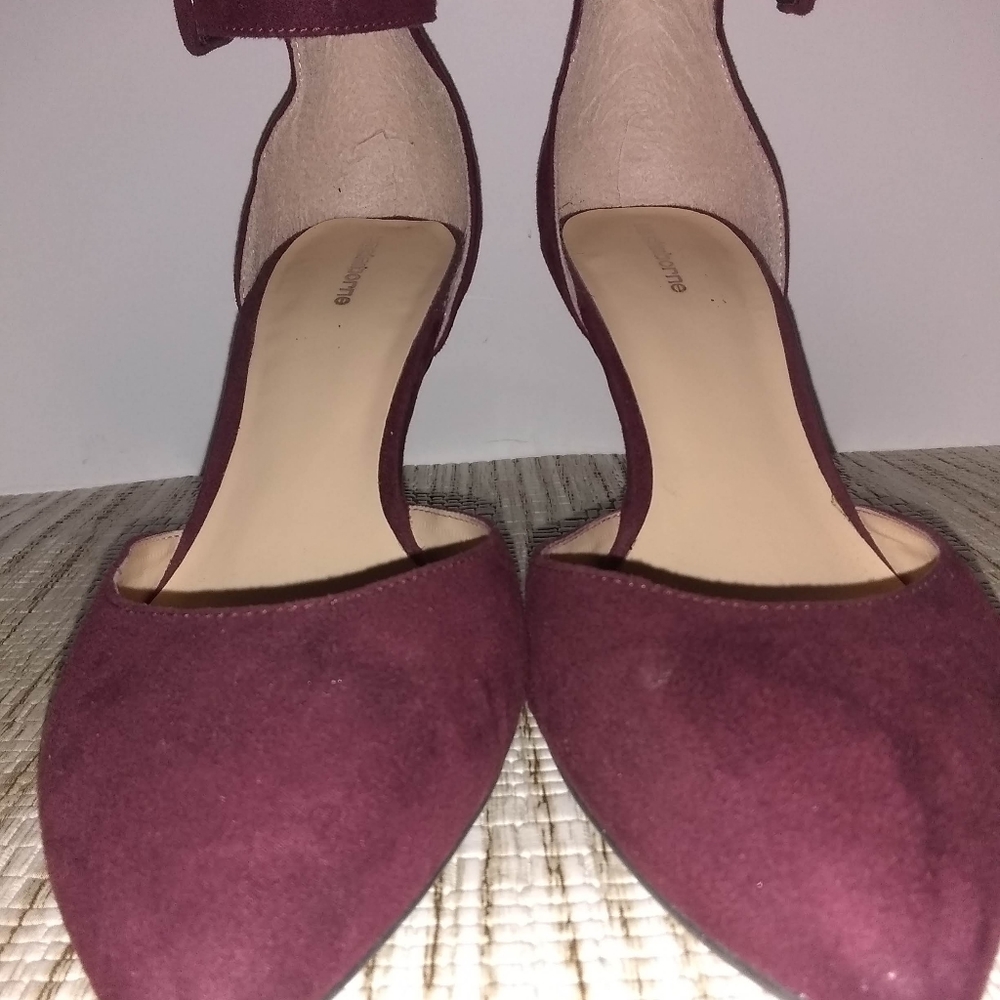 Liz Claiborne Burgundy Suede Heels Size 7 M